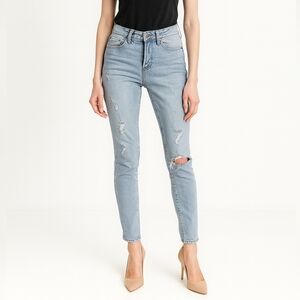 American Eagle Outfitters Light Wash Ripped Skinny Jeans